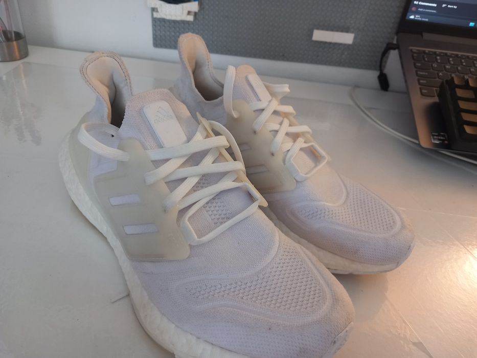 Adidas Ultraboost 22