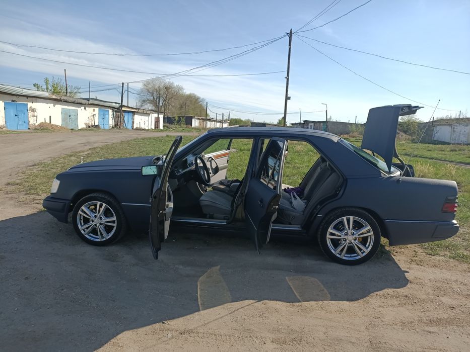 Продам 124 Мерседес