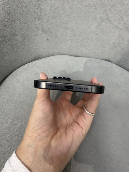 Продам Iphone 15pro max 256