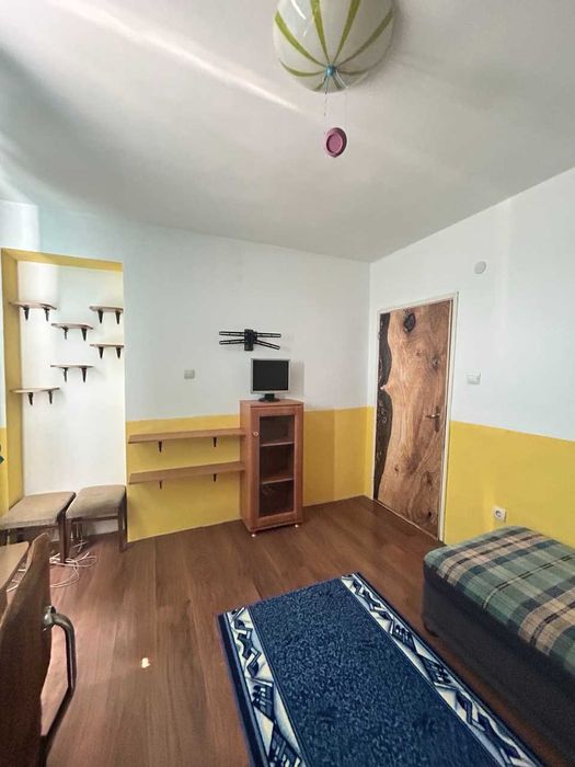 Дава се под наем Тристаен апартамент в Велико Търново, Бузлуджа - 70 кв.м за 306 € - Снимка #8