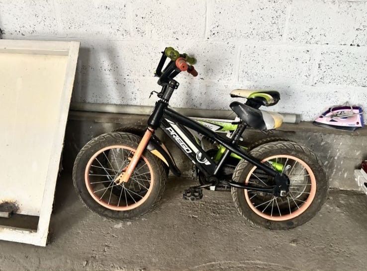 Очень много разных вещей.  1000 мелочей