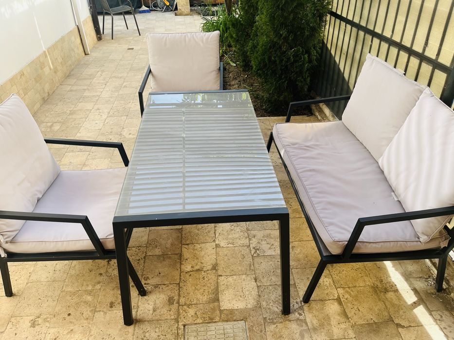 Vand mobilier pentru terasa