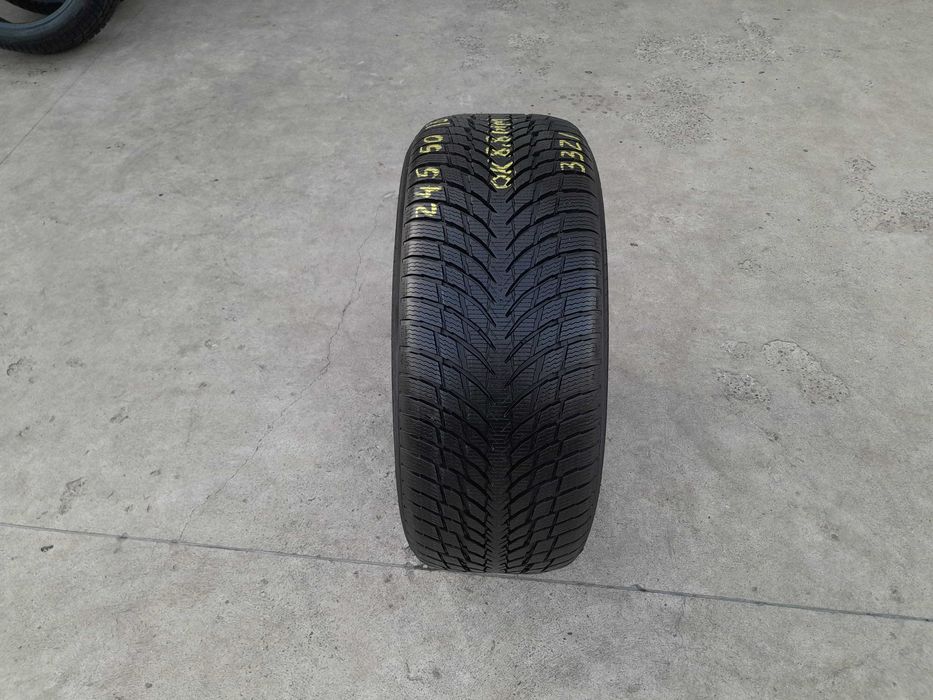 O anvelopa iarna 245 50 18 nokian wr snowproof cu 8,8 mm dot 3321
