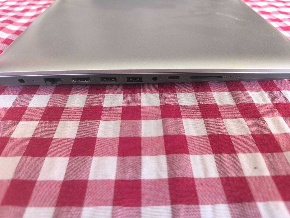 Лаптоп Lenovo IdeaPad 320-15ISK