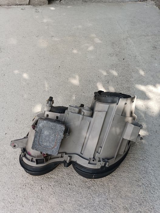 Десен фар за Мерцедес CL500 2003 г.