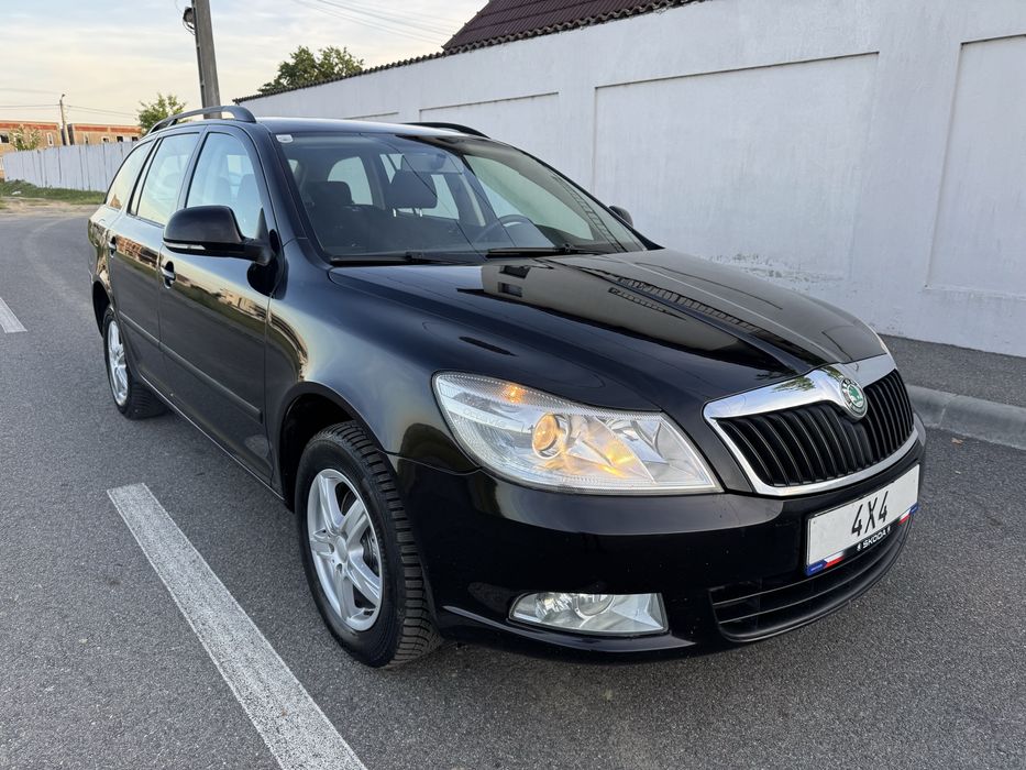 SKODA Octavia 2012 — imagine 2