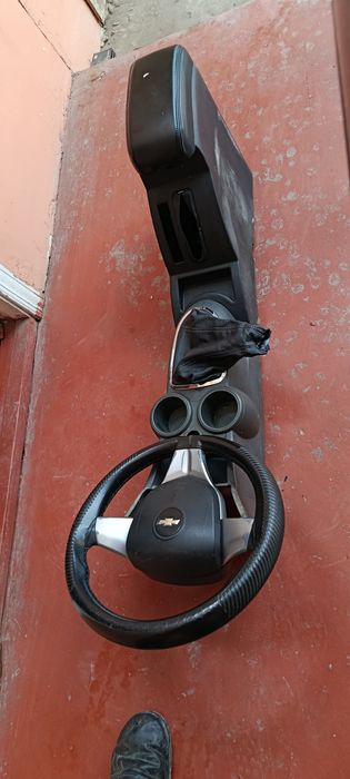 Spark lotka va rul sotiladi