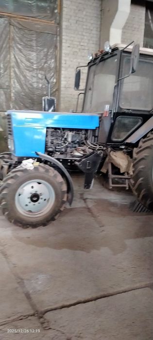 Продам трактор срочно