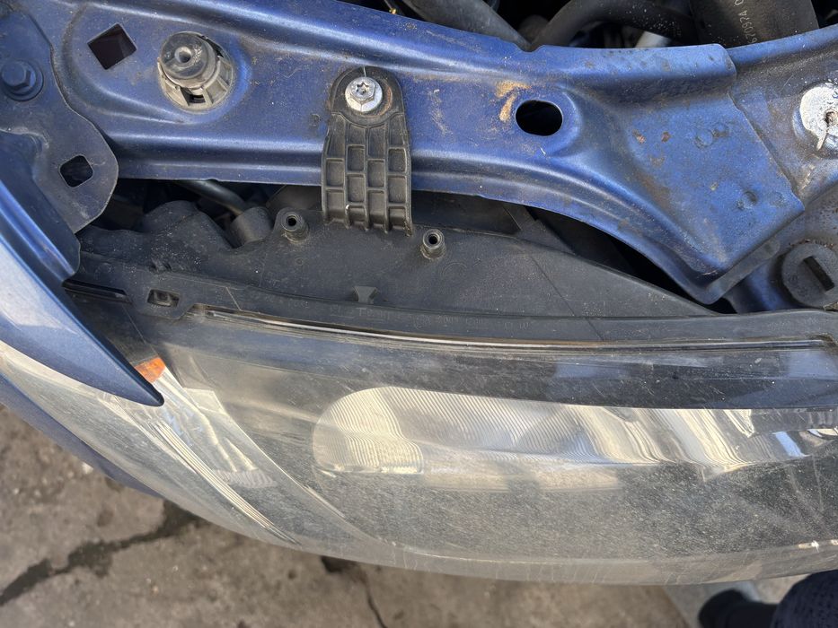 Far logan 2015 pret le bucata motir 09 tce