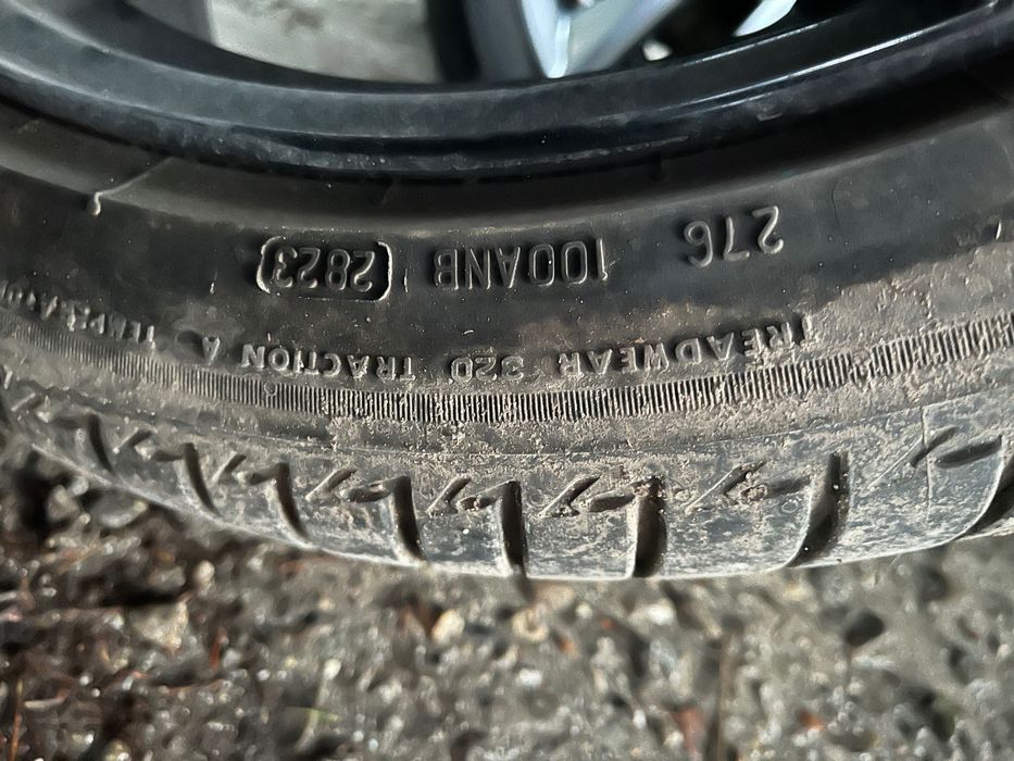 Летни гуми Bridgestone 245/40/19 T005