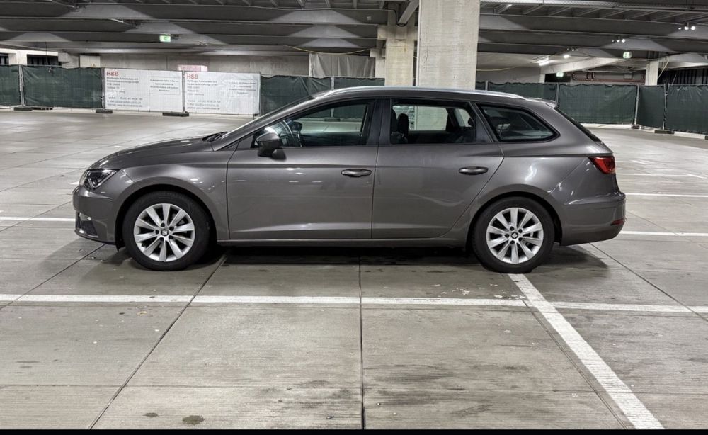 Inchiriere auto Seat Leon