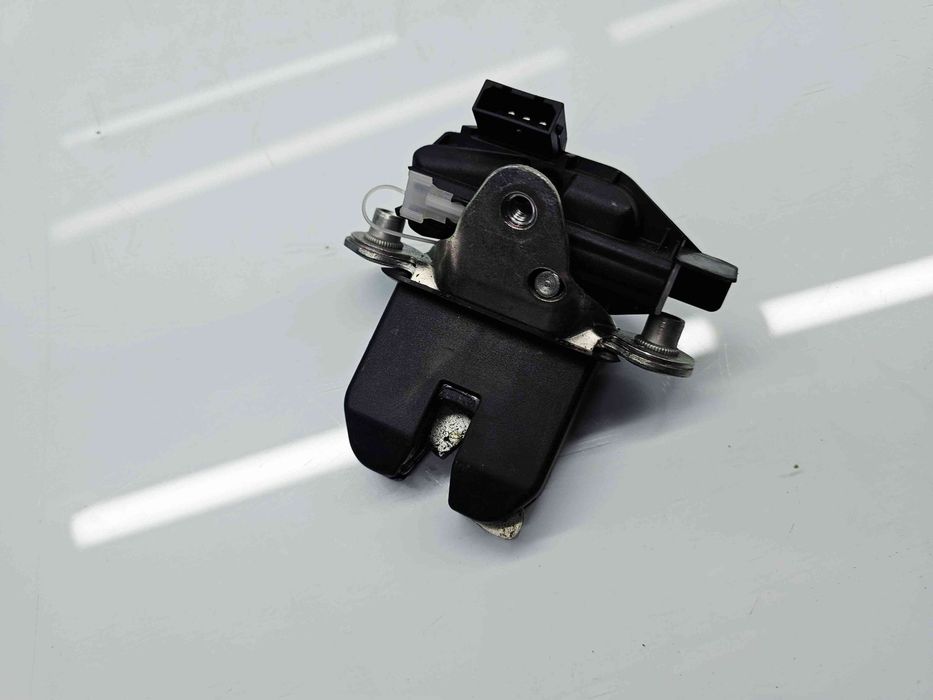 Broasca haion Skoda Fabia 2 Combi (5J, 545) [Fabr 2007-2014] 5J0827501