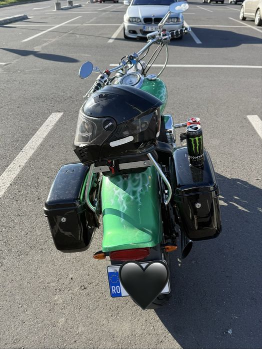 YAMAHA XVS 1100 Custom
