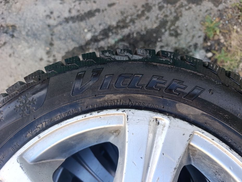 Продам колеса в сборе на ваз 4"98