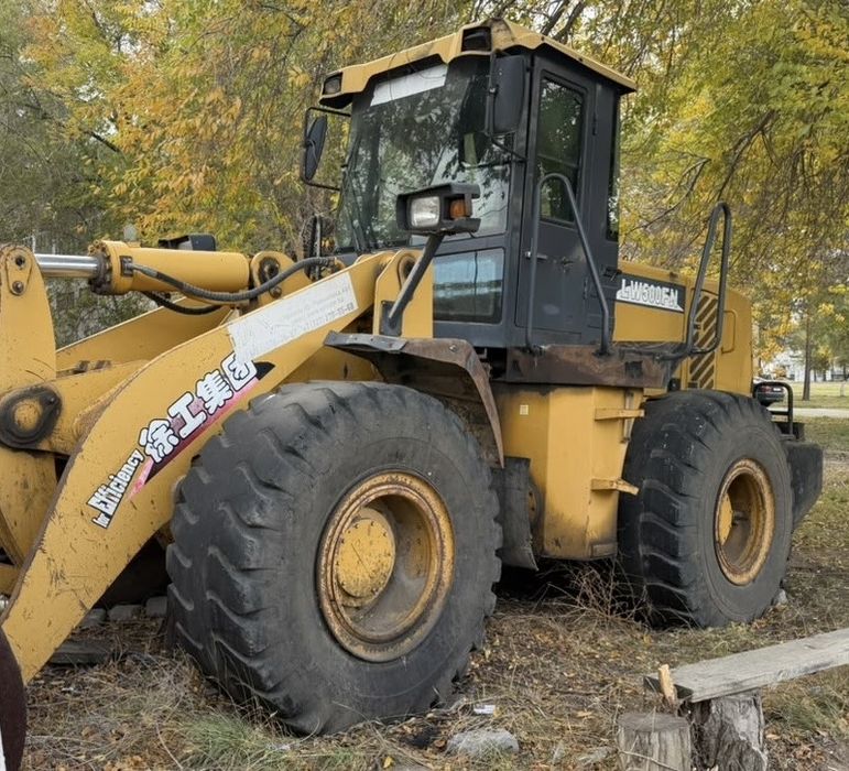 Погрузчик фронтальный XCMG LW500