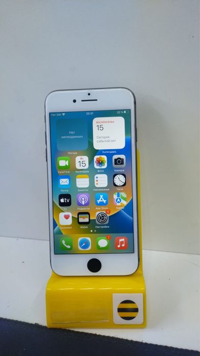 Айфон 8////64гб
