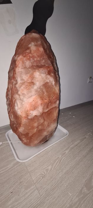 Lampa  din sare de Himalaya