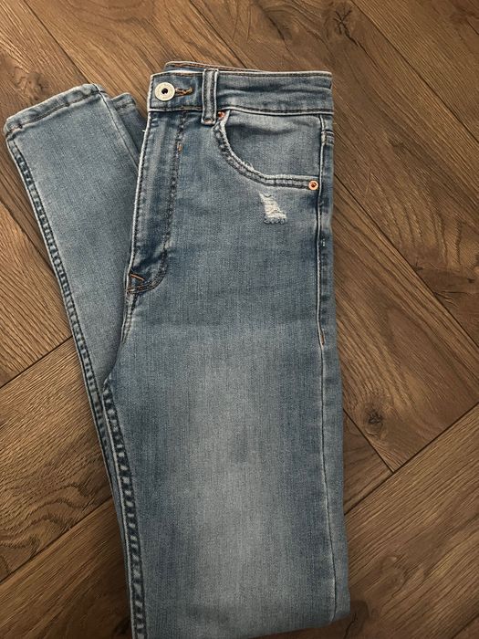 2 бр. Дънки Bershka и Sinsay