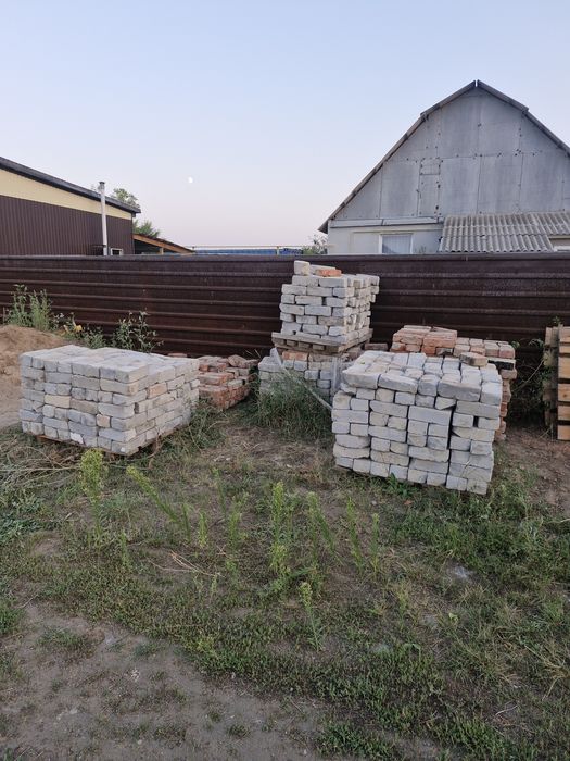 Продам кирпич новый и б/у