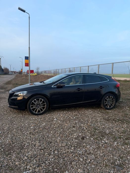 Vand Volvo V40 2.0 190cp D4 2015