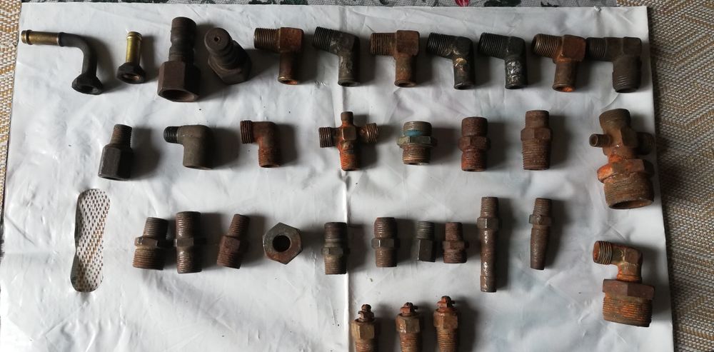 Продам штуцера ипереходники