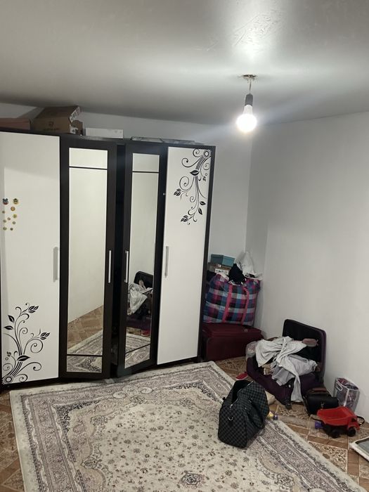 Продам 2 комнат в общяге