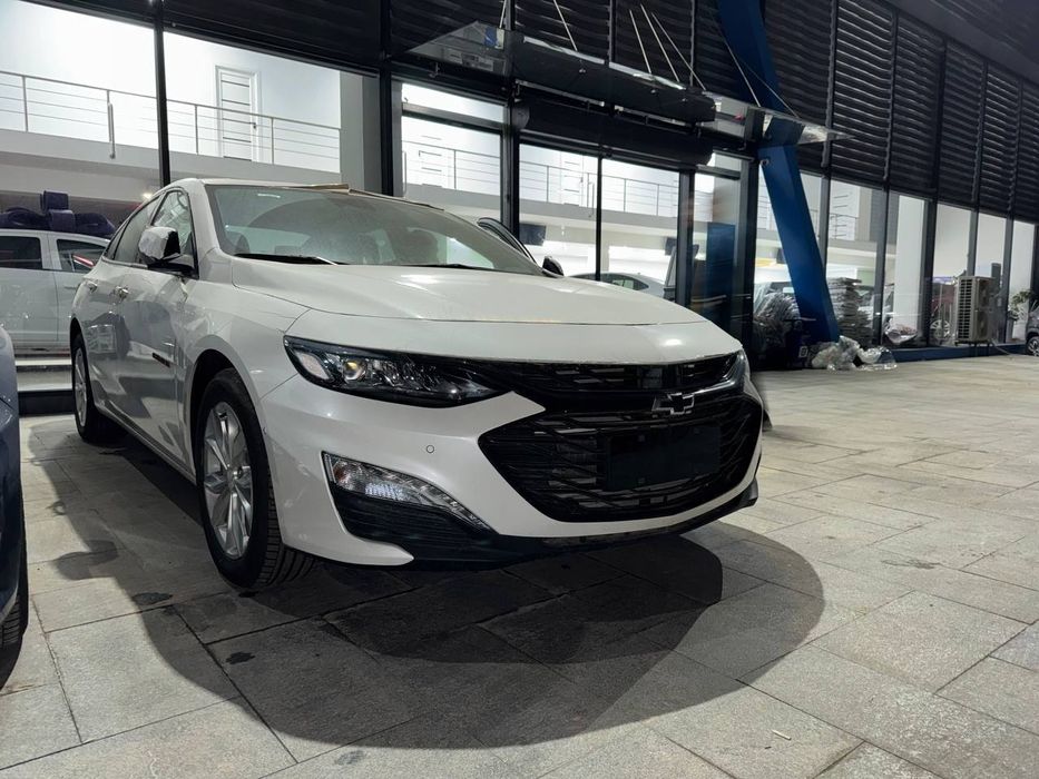 Chevrolet Malibu 2026 — 4
