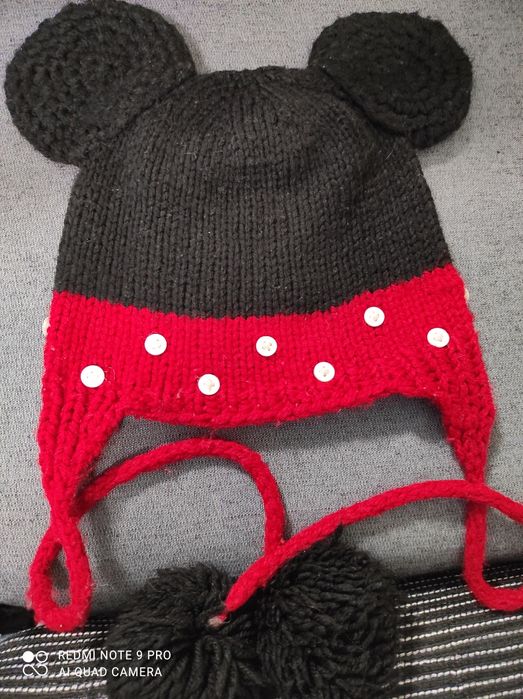 Плетена шапка Мини Маус