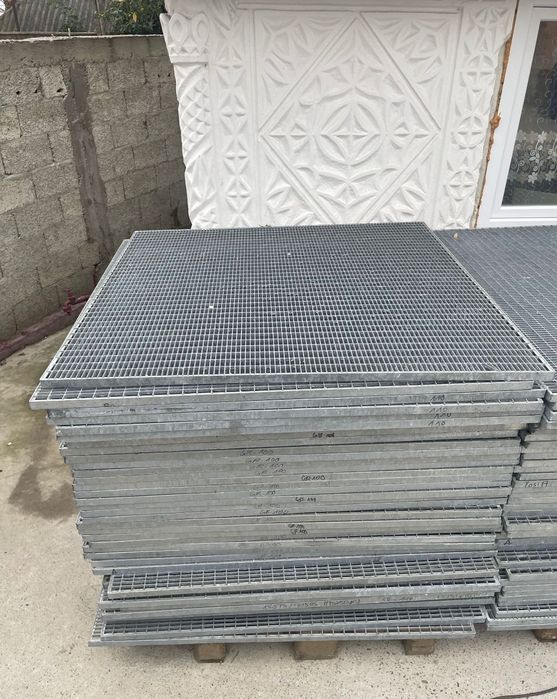 trepte zincate galvanizate