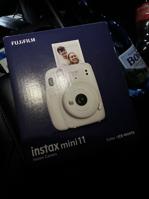 Fujifilm Instax mini 11 NOU sigilat