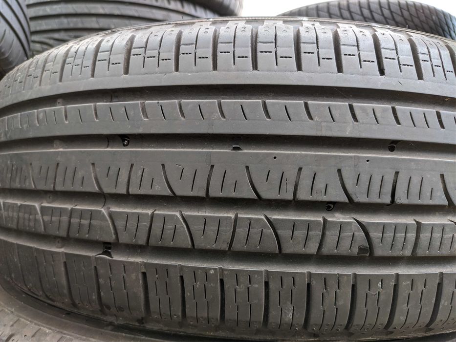 2бр Всесезонни гуми 215 65 17 - Pirelli