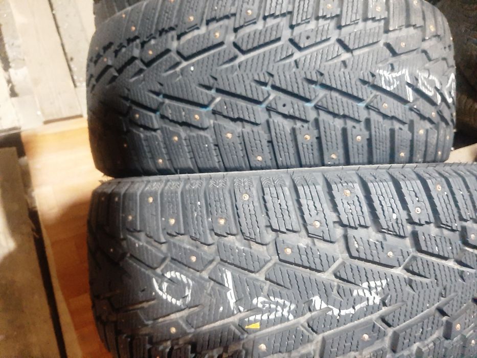 Продам шины 235/45/18 найда Китай