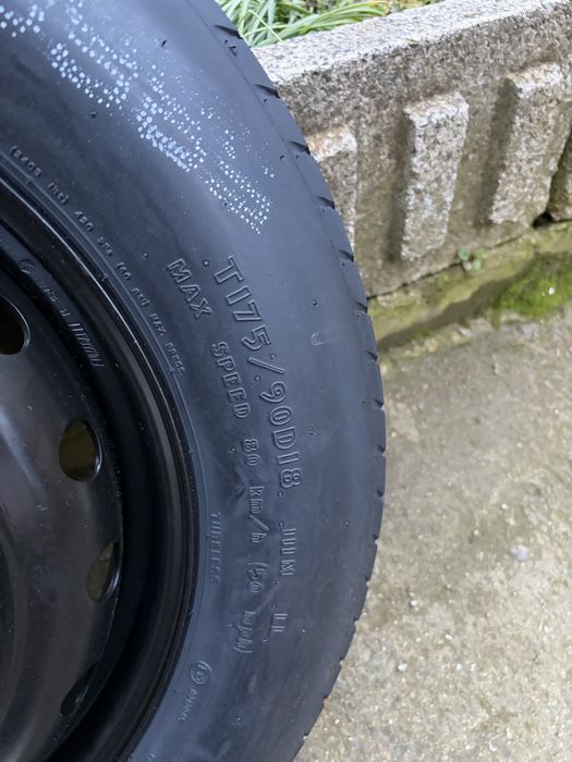 Чисто нова резервна гума за Jeep Cherokee/ Dodge Durango