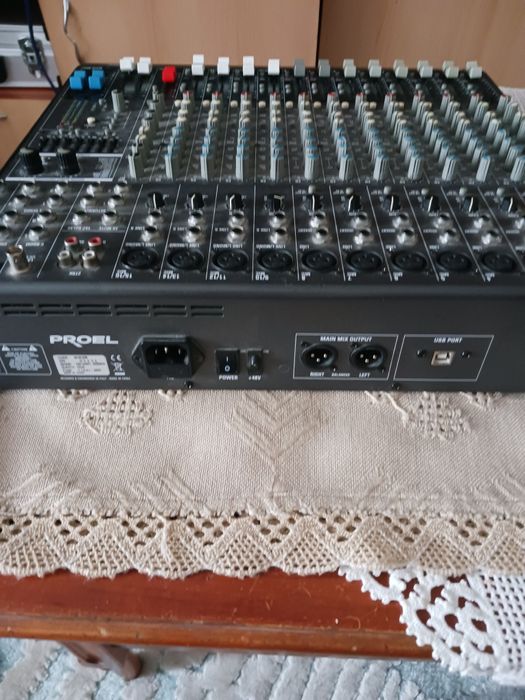 Mixer Proel M16 stare foarte bună de functi onare