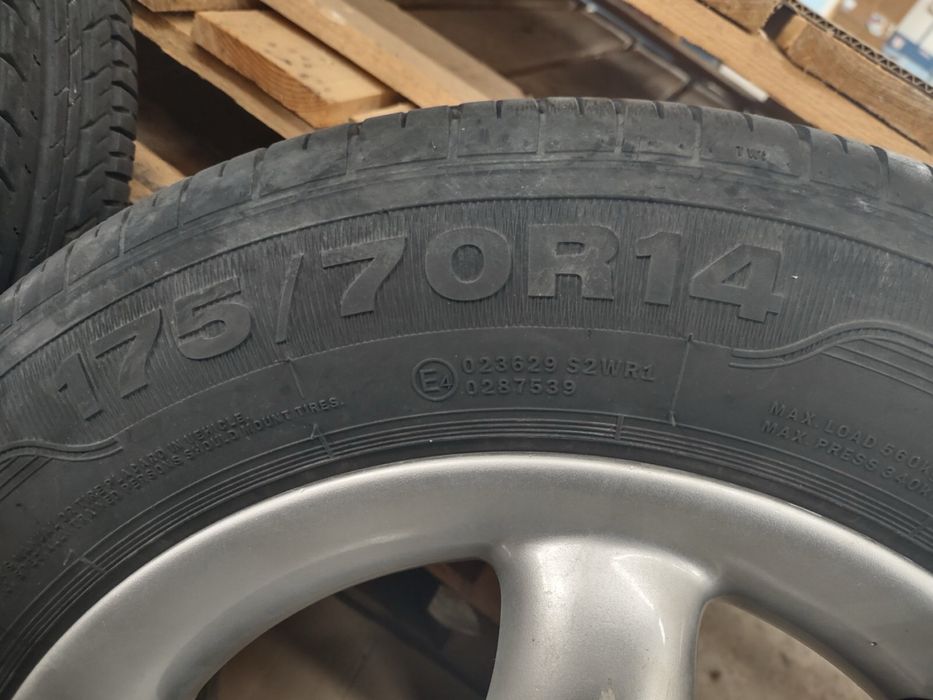 Гуми с джанти 175/7014