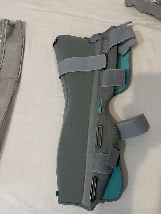 Шина за коляно orthotech