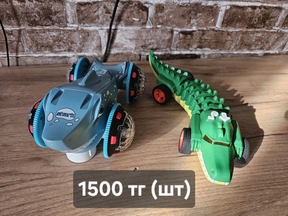 Продам б/у Игрушки