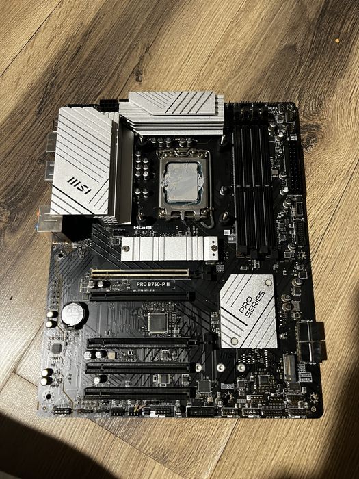 Se vinde placa de baza Pro B760-P II si I5 14400F