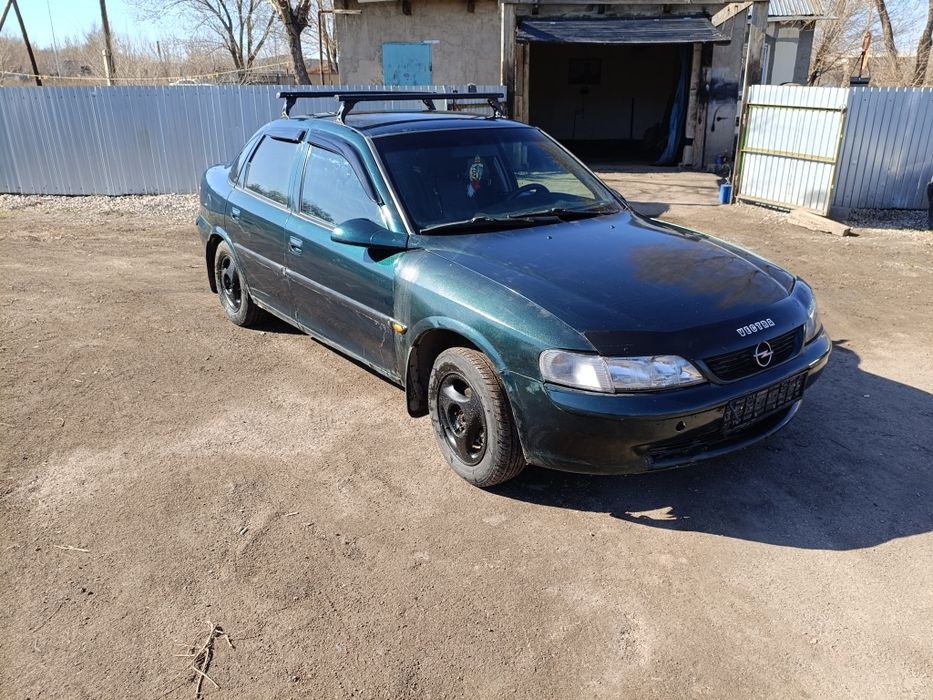 Продаю Опель вектра б