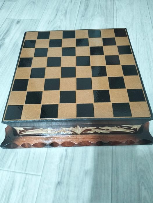 Продается нарды 2в одном