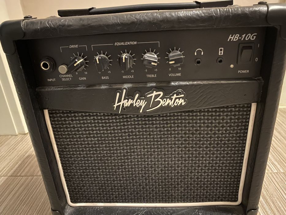 Harley Benton HB-10G Комбо усилвател Електрическа китара 1 x 6" 10W Черен