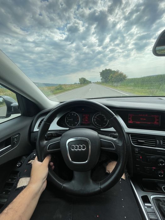 AUDI A4 2010 — imagine 4