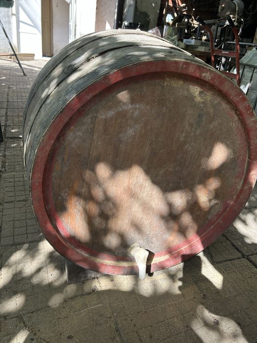 Две дъбови бъчви от Врачеш