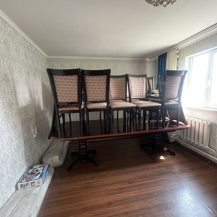 стол стулья продаю