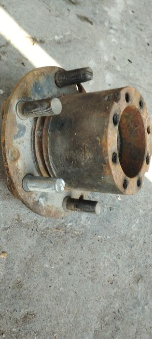 Продам ступицу полуоси Газель