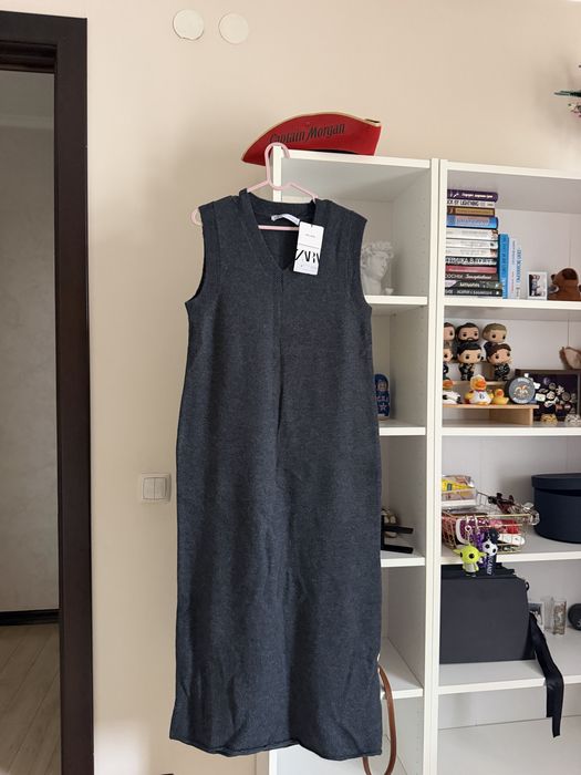 Шерстяное платье ZARA новое