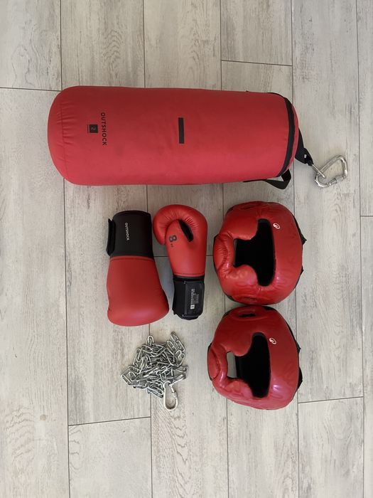 Боксова Круша Decathlon OutShock + маски за бокс и ръкавици 1 чифт