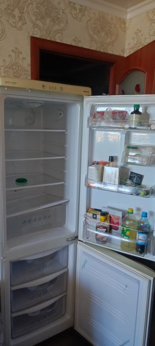 отдам холодильник