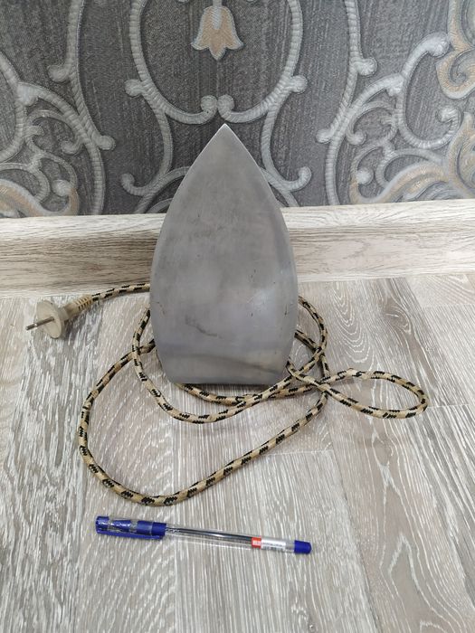 Продаю утюг в рабочем состоянии