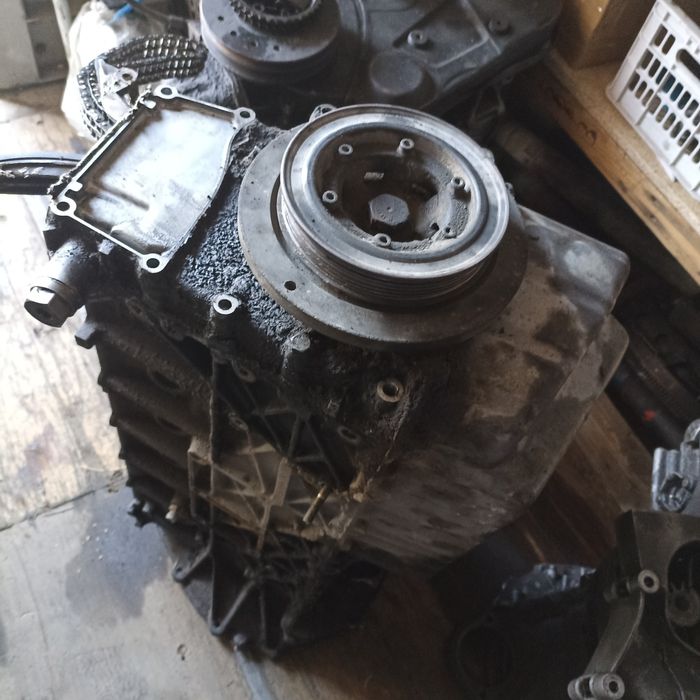 ЗАРЯЖЕННЫЙ Блок М104 Мерс 124